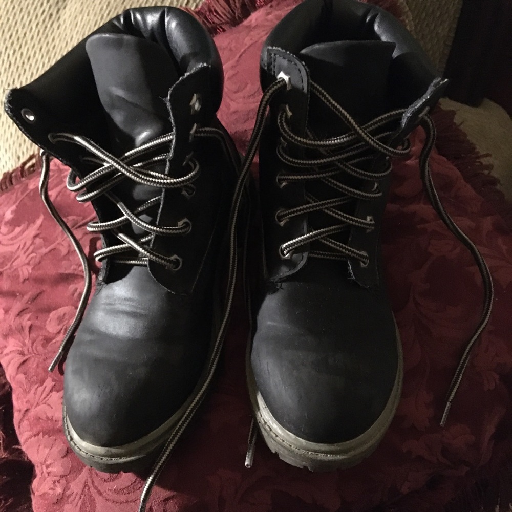 SO COOLBlack Boots Excellent Condition Van Leather